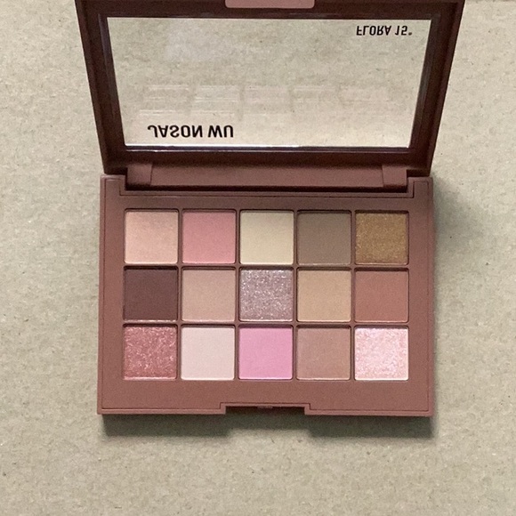 Jason Wu Flora 15 Dusty Rose Eyeshadow Palette - Picture 2 of 3